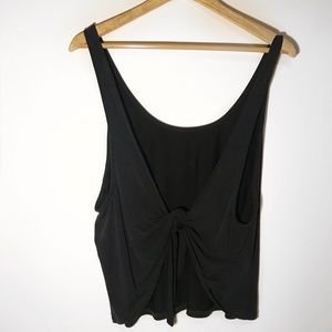 Black loose tank top